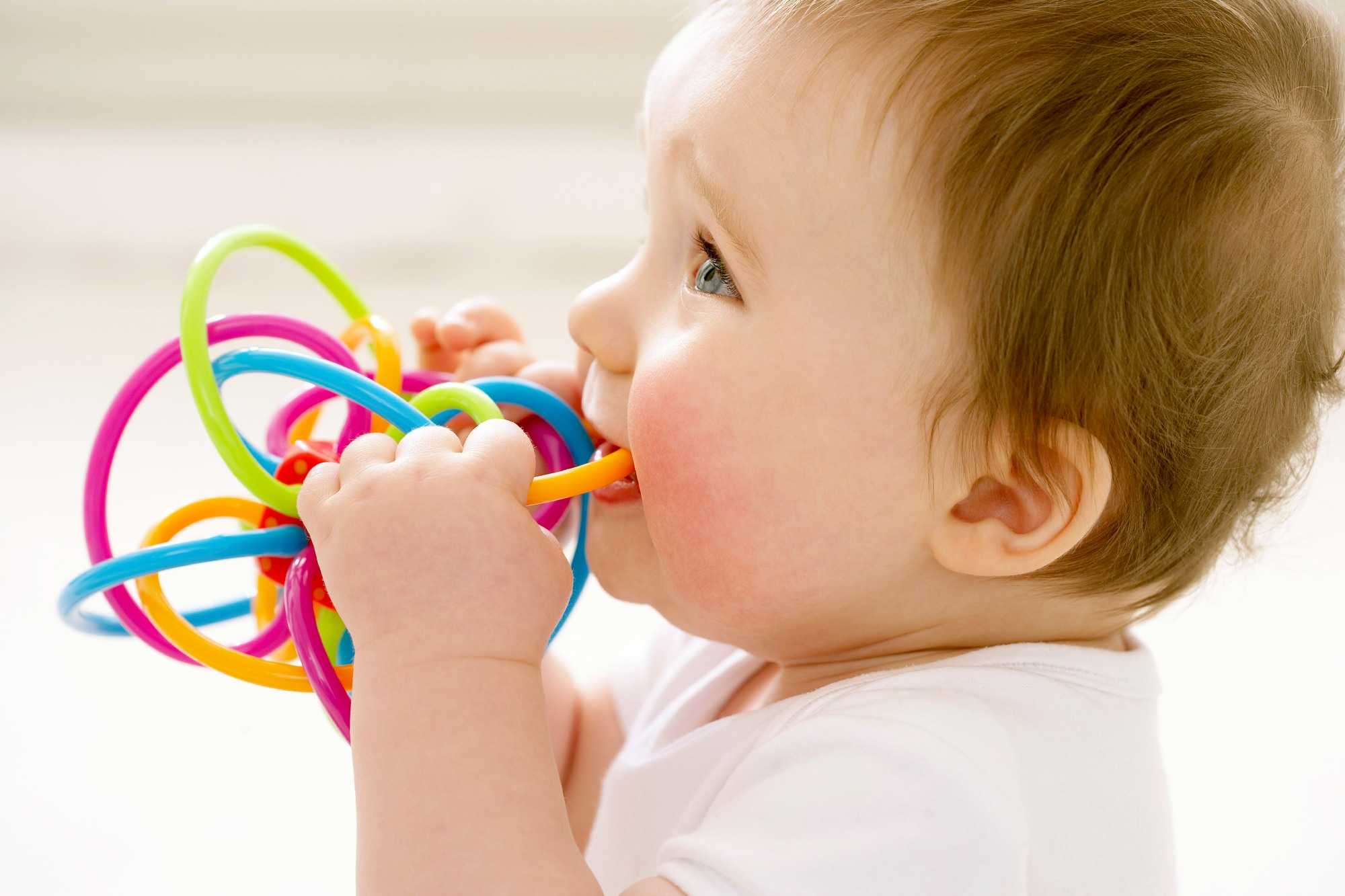 soothe teething baby